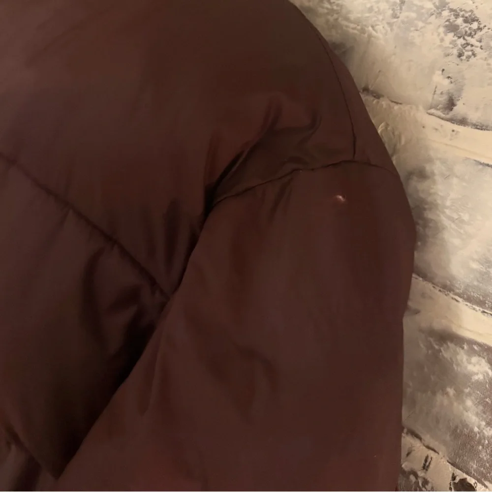 Alo Burgundy Gold Rush Cropped Puffer Jacket